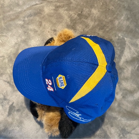 Napa NASCAR hat, driver Chase Elliott.Hendricks Motorsports . - Picture 6 of 8